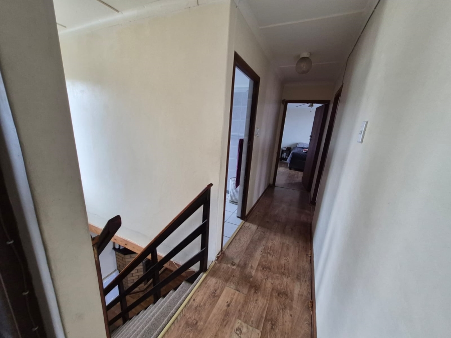 7 Bedroom Property for Sale in Dana Bay Western Cape